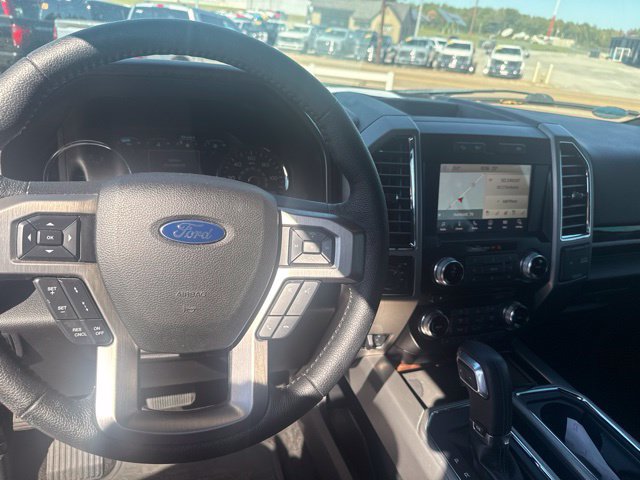 Used 2015 Ford F150 Platinum w/ Equipment Group 701A Luxury AWD/4WD image 18
