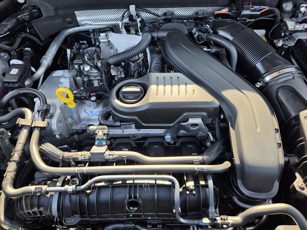 New 2027 Volkswagen Taos SE FWD image 24