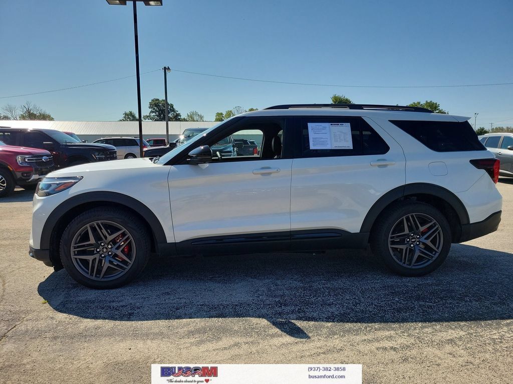 Used 2025 Ford Explorer ST w/ Sun And Sound Package AWD/4WD image 28