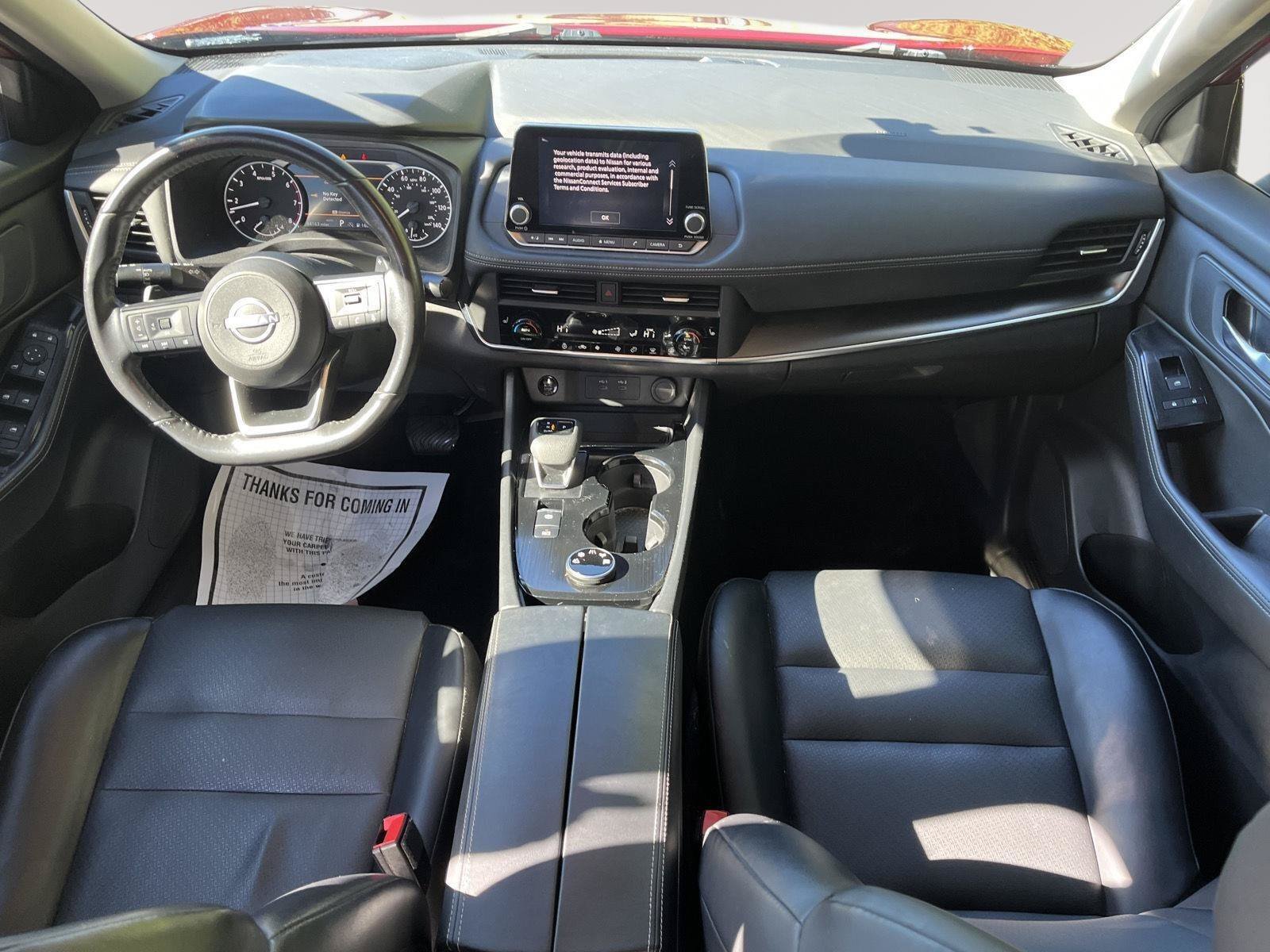 Used 2024 Nissan Rogue SV w/ SV Premium Package AWD/4WD image 16