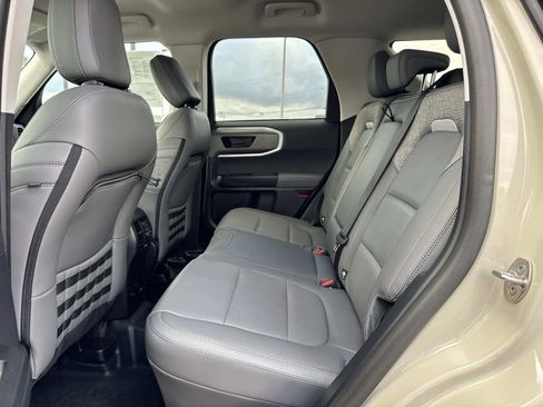 Used 2025 Ford Bronco Sport Badlands image 23