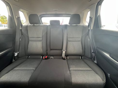 Used 2025 Nissan Rogue SV image 40