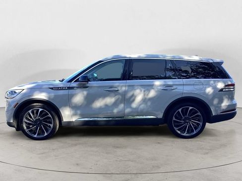 Used 2020 Lincoln Aviator Reserve w/ Equipment Group 202A AWD/4WD image 2