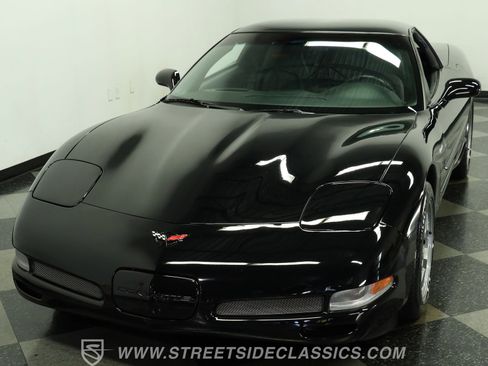 Used 2001 Chevrolet Corvette Z06 w/ Memory Pkg RWD image 17