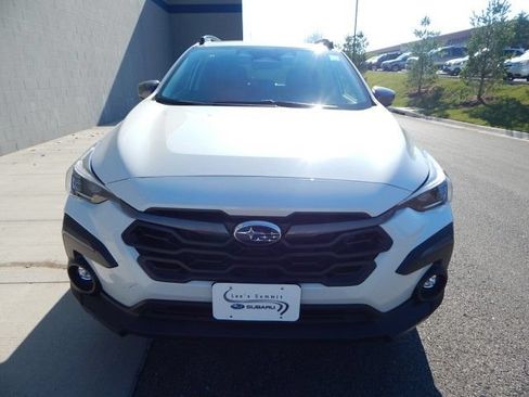 Used 2024 Subaru Crosstrek 2.5i Limited w/ Crosstrek Mirror Package AWD/4WD image 9