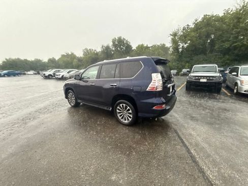 Used 2022 Lexus GX 460 Luxury w/ Accessory Package AWD/4WD image 24