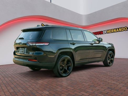 Used 2018 Jeep Grand Cherokee Limited w/ Luxury Group II AWD/4WD image 6