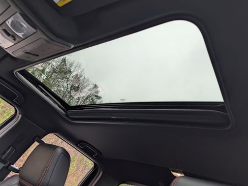 Used 2023 Nissan Frontier PRO-4X w/ Pro-4X Premium Package image 15