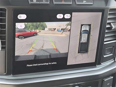 Used 2023 Ford F250 Lariat w/ Chrome Package image 4