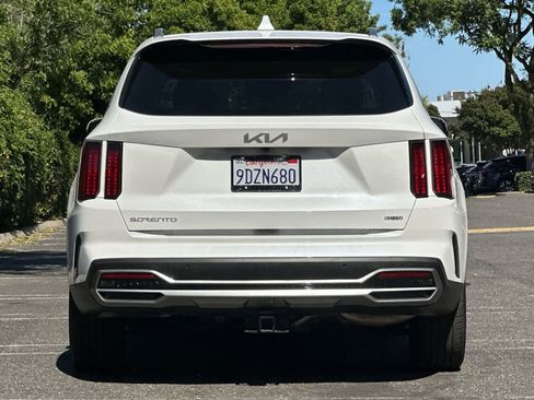 Used 2023 Kia Sorento SX Prestige w/ Panoramic Sunroof Package AWD/4WD image 4