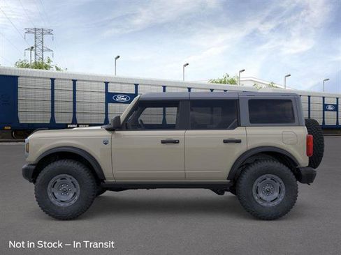New 2025 Ford Bronco Big Bend w/ Black Diamond Package image 3