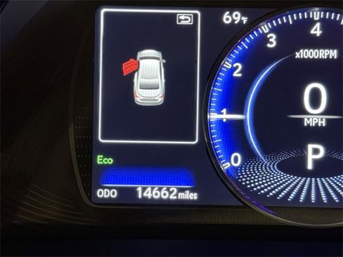 Certified 2023 Lexus ES 350 w/ Premium Package image 5