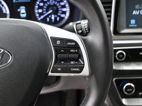Used 2018 Hyundai Sonata SE FWD image 16