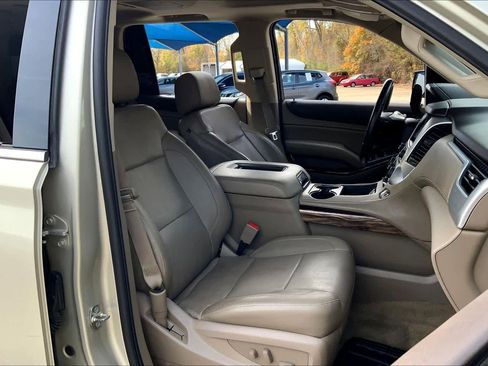 Used 2015 GMC Yukon SLT w/ Open Road Package image 8