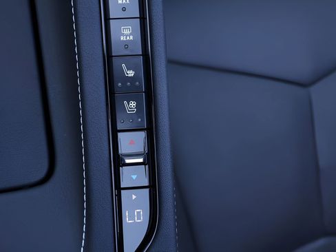 Used 2025 Chevrolet Corvette Stingray Preferred Conv w/ Z51 Performance Package image 24