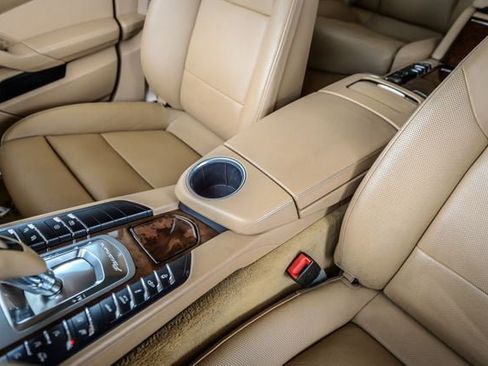 Used 2014 Porsche Panamera 4S Executive AWD/4WD image 31