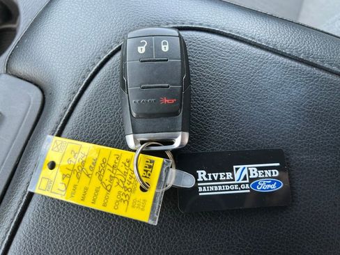 Used 2024 RAM 2500 Big Horn AWD/4WD image 41