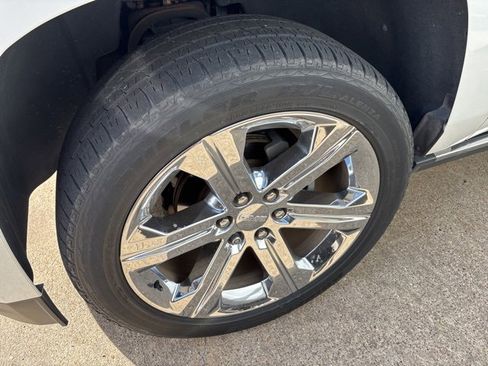 Used 2018 GMC Yukon Denali w/ Denali Ultimate Package image 8