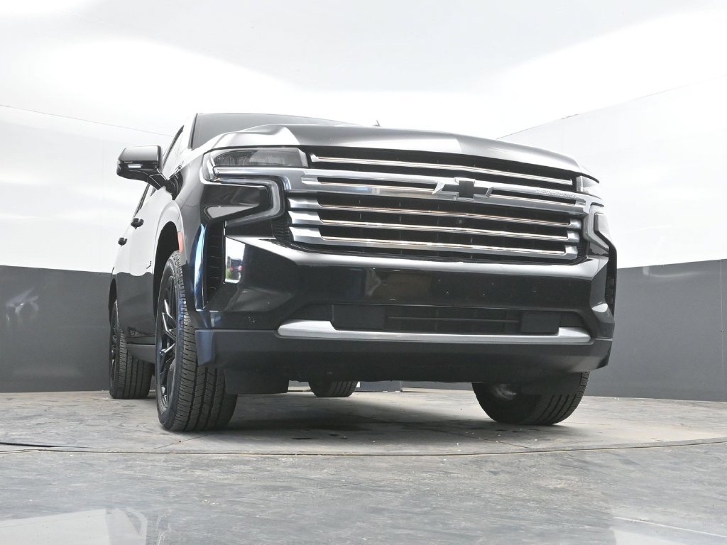 Used 2021 Chevrolet Tahoe High Country w/ Premium Package AWD/4WD image 37