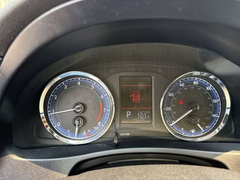 Used 2019 Toyota Corolla LE FWD image 15