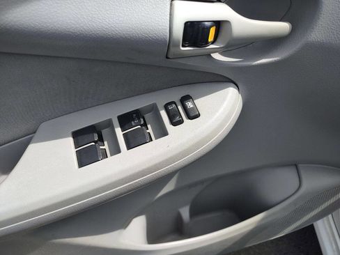 Used 2009 Toyota Corolla LE image 9