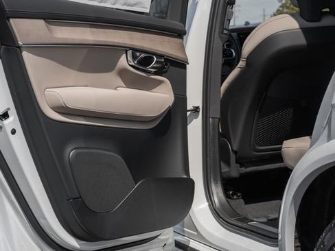 New 2026 Volvo XC90 T8 Plus w/ Protection Package Premier image 37