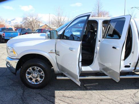 Used 2013 RAM 2500 Laramie w/ Convenience Group image 11