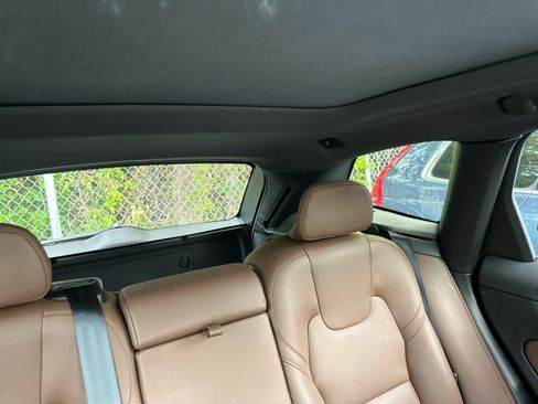 Used 2024 Volvo XC60 B5 Plus w/ Protection Package Premier AWD/4WD image 34