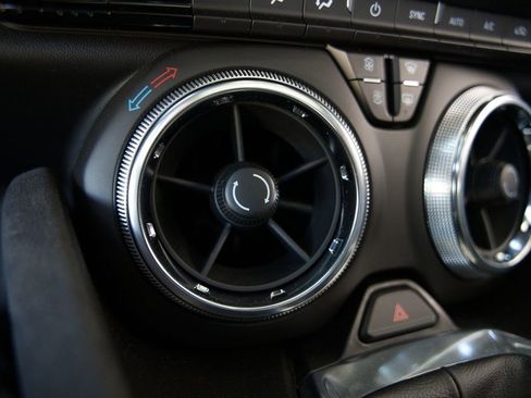 Used 2016 Chevrolet Camaro SS RWD image 44