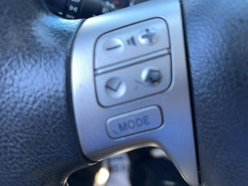 Used 2013 Toyota Corolla LE w/ Premium Pkg FWD image 10