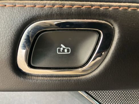 Used 2024 Lincoln Aviator Reserve image 17