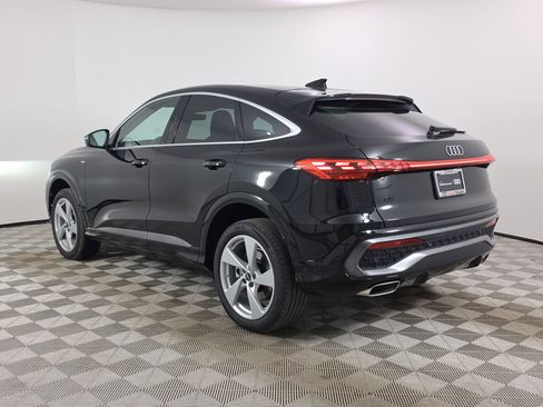 Certified 2025 Audi Q5 Premium Plus AWD/4WD image 5