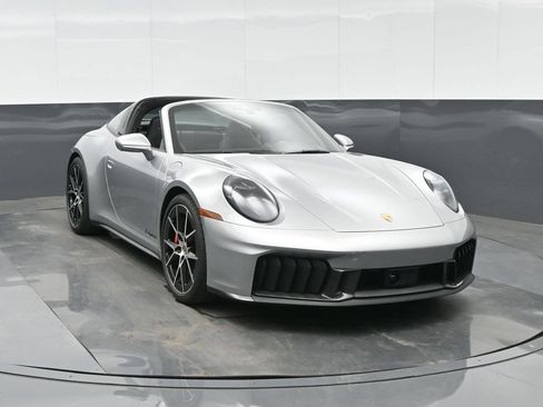Used 2026 Porsche 911 Targa 4 GTS AWD/4WD image 11