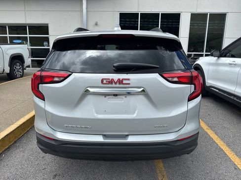 Used 2019 GMC Terrain SLE w/ Driver Convenience Package AWD/4WD image 8