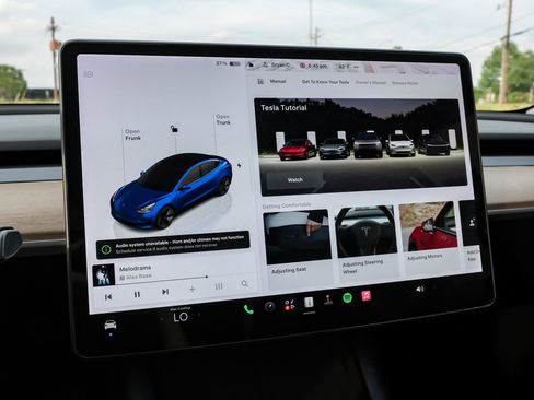 Used 2022 Tesla Model 3 Long Range AWD/4WD image 31