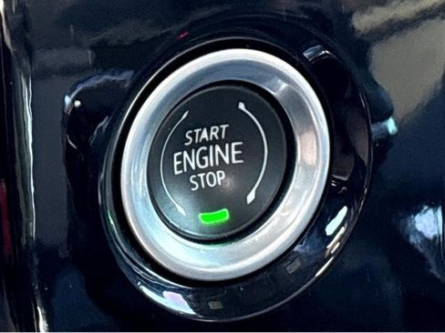 Certified 2022 Chevrolet Silverado 1500 LT Trail Boss image 9