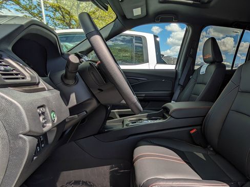 Certified 2025 Honda Ridgeline TrailSport image 18