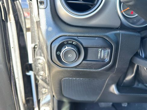 Used 2023 Jeep Wrangler Sport image 24