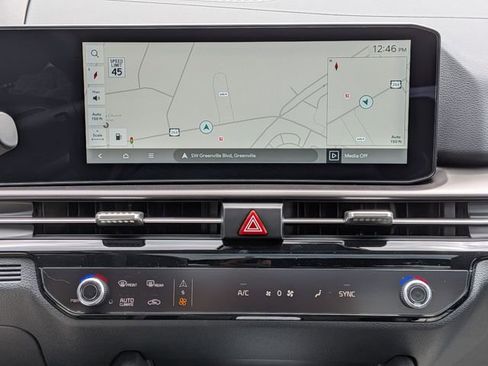 New 2026 Kia Sportage SX FWD image 16
