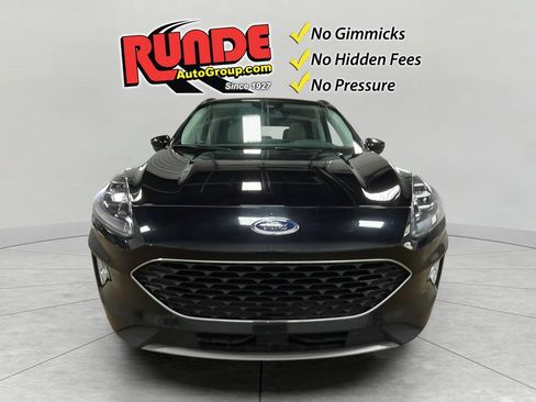 Used 2022 Ford Escape Titanium w/ Class II Trailer Tow Package AWD/4WD image 9