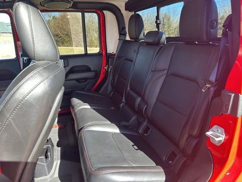 Used 2020 Jeep Gladiator Rubicon image 25