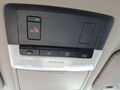 Used 2025 Nissan Altima 2.5 SV FWD image 27