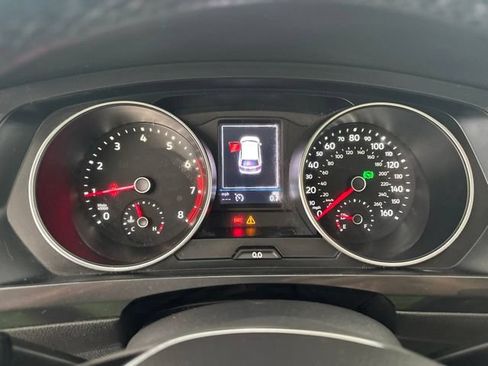 Used 2018 Volkswagen Tiguan SE w/ 3rd Row Seat Package AWD/4WD image 4