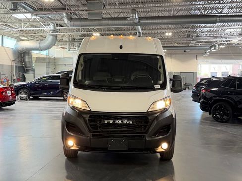 Used 2023 RAM ProMaster 2500 w/ Driver Convenience Group image 11