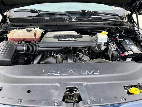 Used 2021 RAM 1500 Laramie w/ Sport Appearance Package image 31