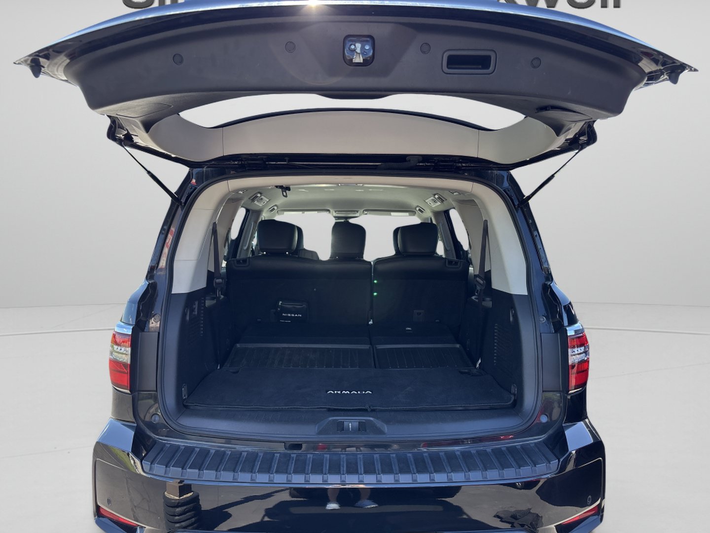 Used 2024 Nissan Armada SV w/ Cargo Package AWD/4WD image 8