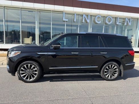 Certified 2019 Lincoln Navigator Select image 3