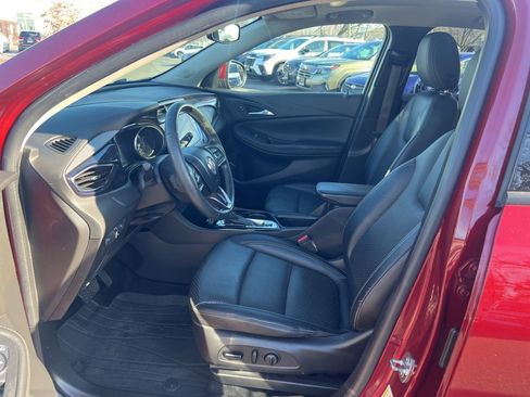 Used 2023 Buick Encore GX Essence w/ Experience Buick Package image 9