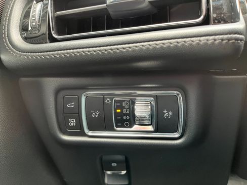 Used 2023 Lincoln Nautilus Reserve w/ Equipment Group 201A image 20