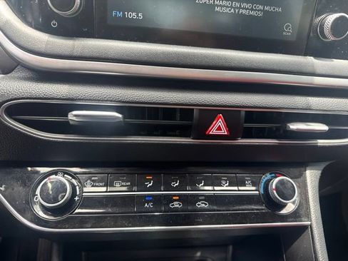 Used 2020 Hyundai Sonata SE FWD image 14